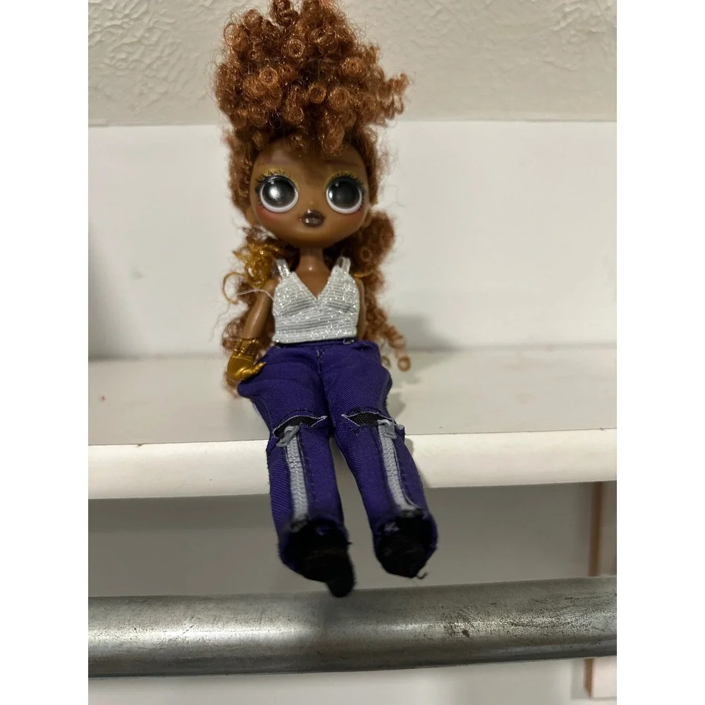 LOL Surprise OMG Royal Bee Fashion Doll Brown Curly Hair Silver Top Purple Pants